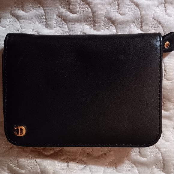 "Aigner Munich" Vintage Leather Wallets - Picture 5 of 9